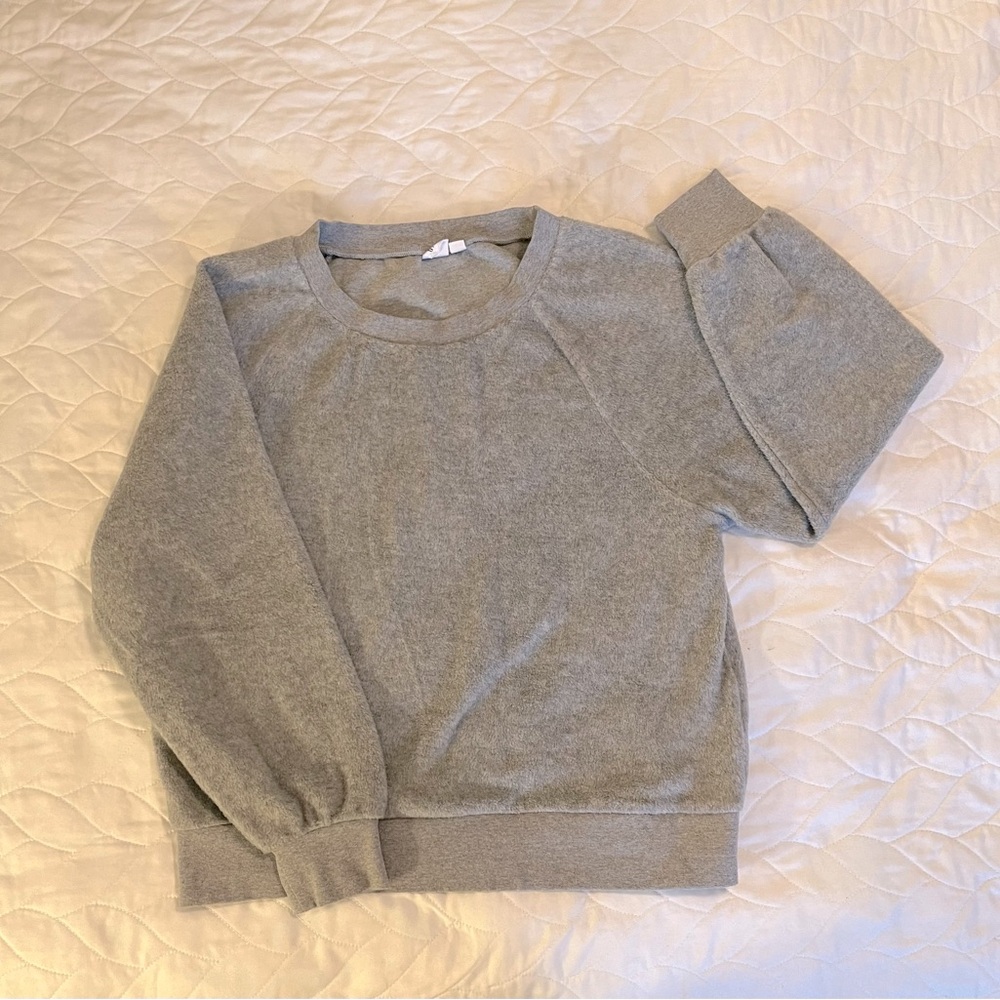 Gap Women’s Raglan Fleece Inside Out Sweatshirt